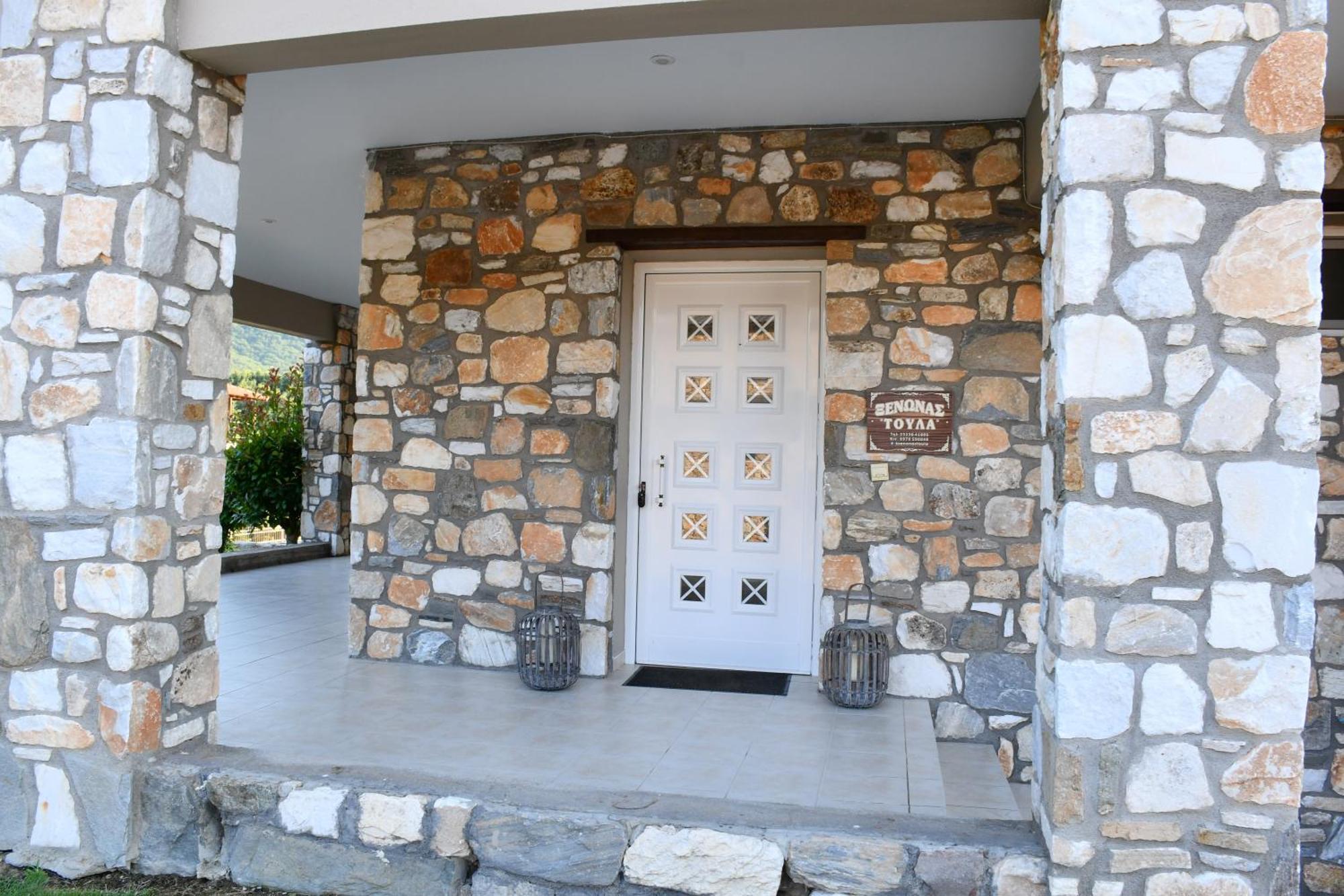 Toula Rooms Angistron Exterior photo