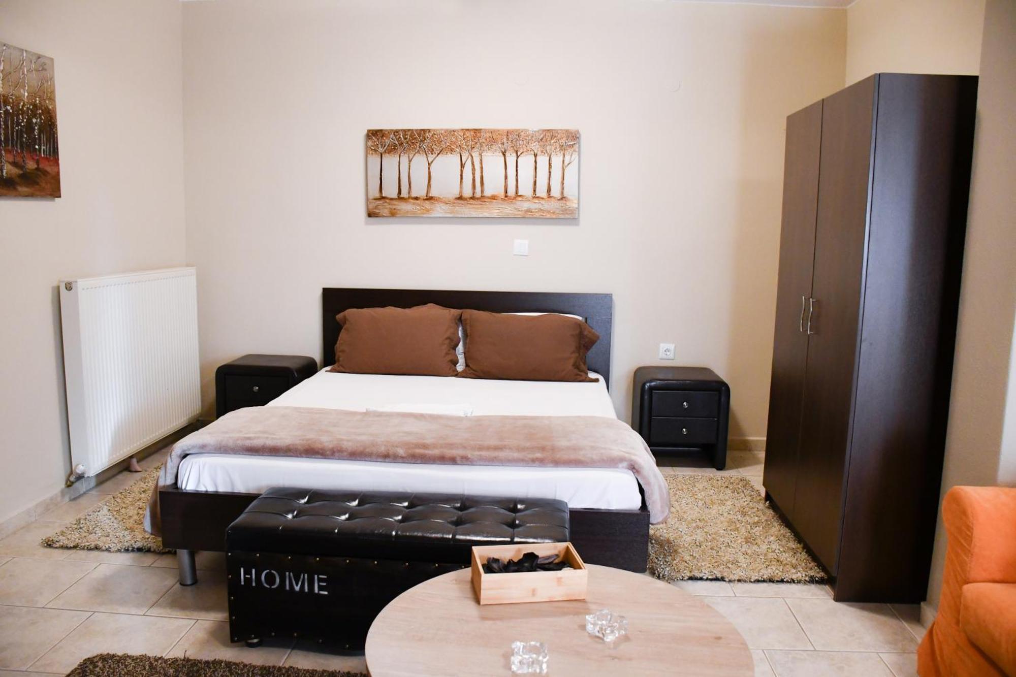 Toula Rooms Angistron Exterior photo
