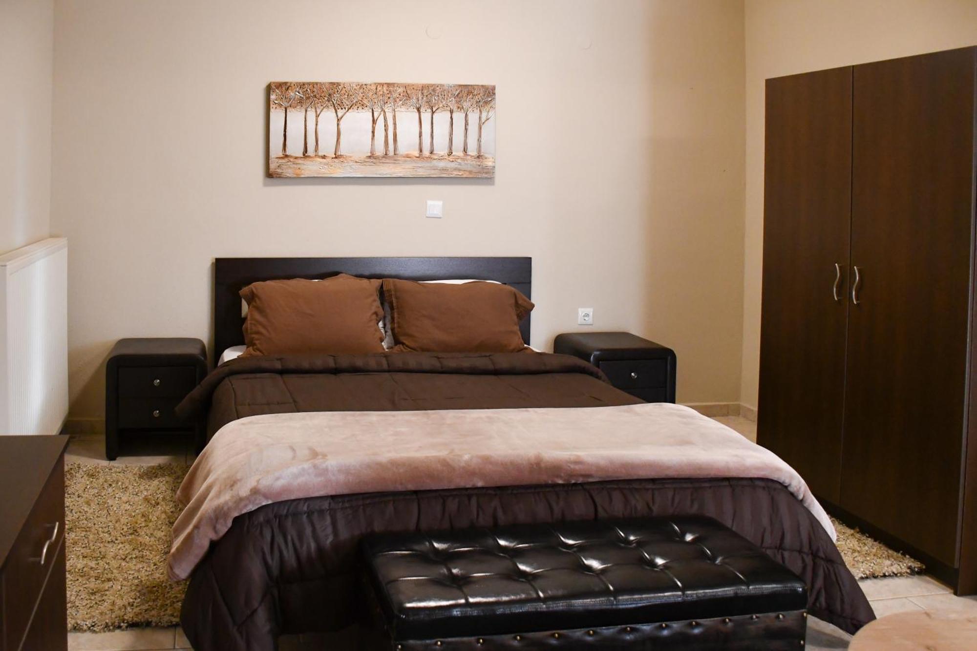 Toula Rooms Angistron Exterior photo