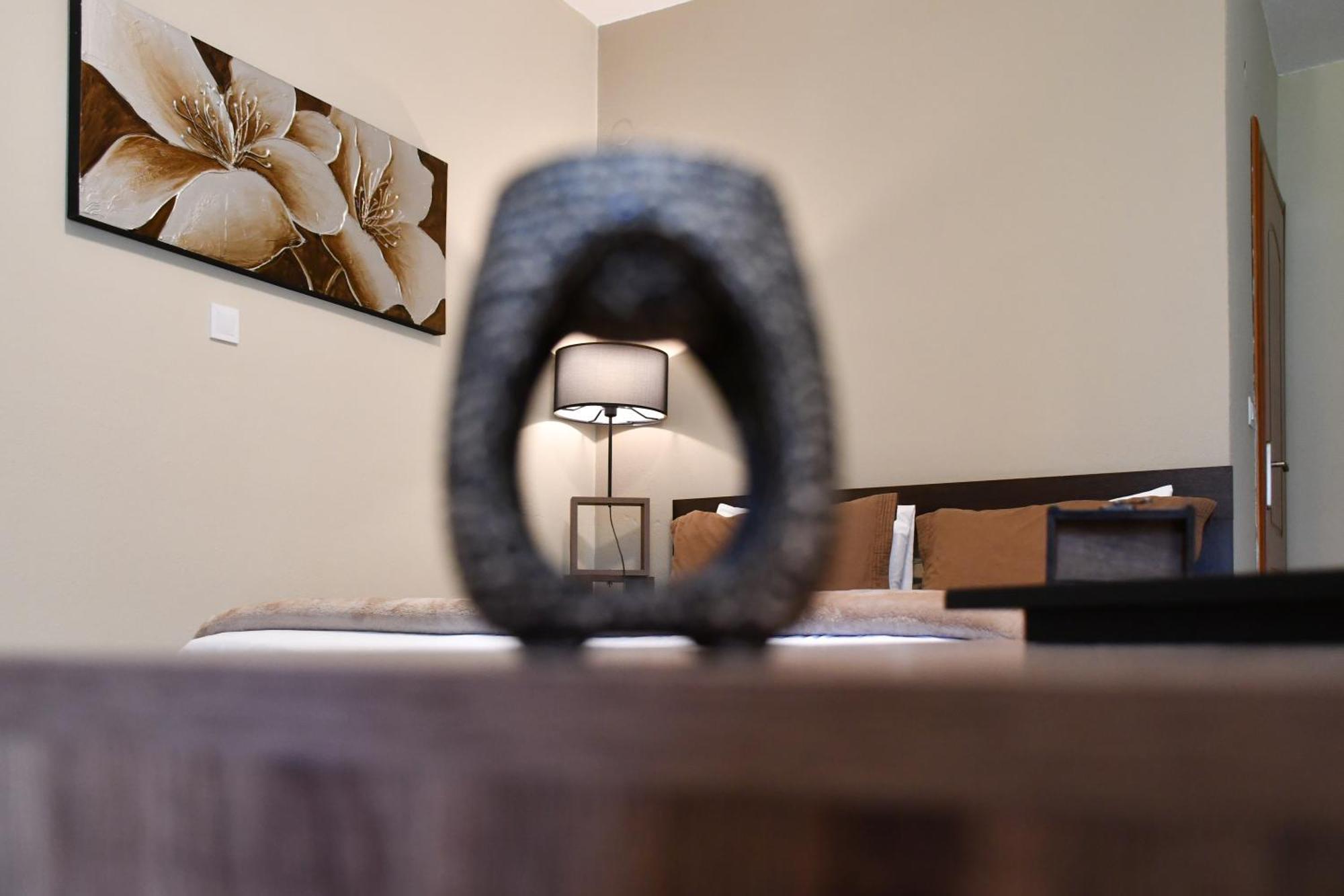 Toula Rooms Angistron Exterior photo