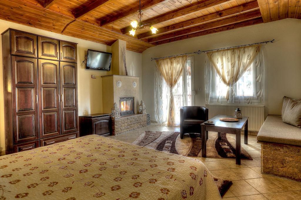 Toula Rooms Angistron Room photo